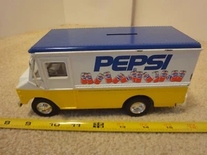Rare! Golden Wheel Pepsi cola, 1/36 diecast delivery truck coin bank model. - Picture 1 of 7