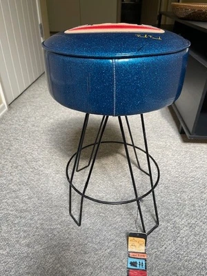 TABURETE PAUL FRANK VINTAGE CON JULIUS EN EL ASIENTO, EXCELENTE ESTADO Y RARO Foto 1 de 4