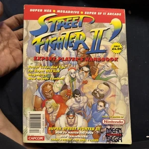Rare Street Fighter II 2 Expert Players Handbook 1993 Super NES Megadrive - Picture 1 of 2