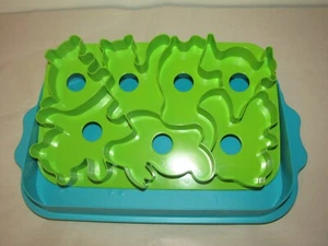 Tupperware Animal Jigglers Gelatina Molde Cortador de Galletas De Colección Nuevo - Imagen 1 de 2
