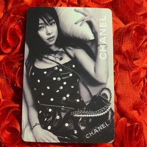 JENNIE BLACKPINK The Game Edition Celeb KPOP Girl Photo Card B&W - Picture 1 of 2
