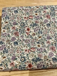 Floral Fabric Four (4) Yard Lot 45” Wide Cotton Blend Clothing Craft Quilting - Picture 1 of 8