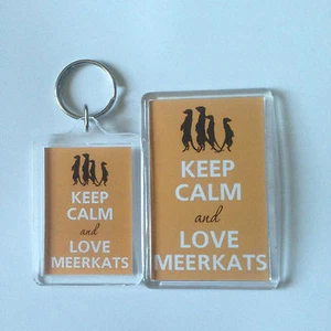 KEEP CALM AND LOVE MEERKATS Keyring or Fridge Magnet GIFT PRESENT IDEA - Foto 1 di 3