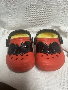 Kids UNISEX CROCS CLASSIC LINED DISNEY MICKEY MOUSE CLOG SIZE US 4 - Picture 1 of 6