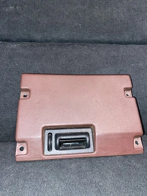 1986-1993 Nissan пикап D21 Pathfinder нижняя панель отделка вентиляционная решетка темно-бордовая - Изображение 1 из 2