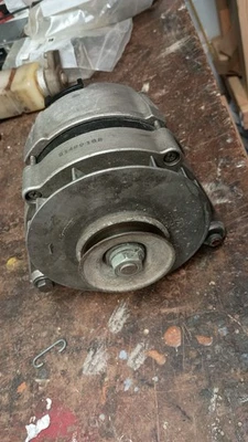 Alternador, Bosch OE Porsche 924 931 Turbo Audi 5000 Foto 1 de 4