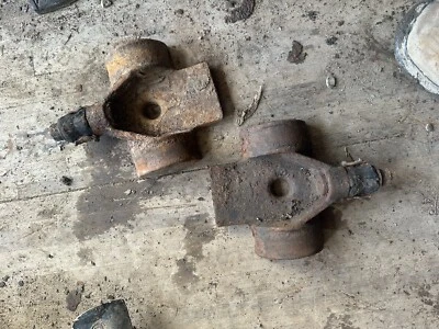 Ford F-Super Duty F450 1994-1997 hoja principal delantera resorte placa de perno en U 2x2 OEM Foto 1 de 3