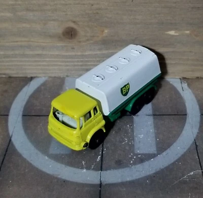 MATCHBOX N°25c BEDFORD PETROL TANKER BP 1965 1967 1-75 Regular Wheels Scala 1:85 - Immagine 1 di 4