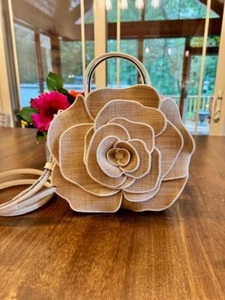 Kate Spade Flora 3D Rose Straw Crossbody KK969 NWT $449 - Picture 1 of 8