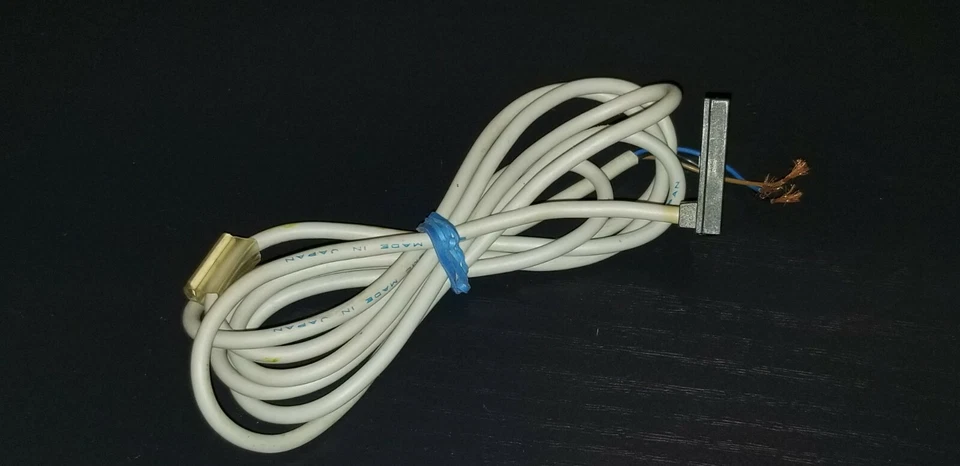 SMC solid state auto switch, 3-wire, NPN, direct mount sensor, D-Y69A - Image 1 of 1