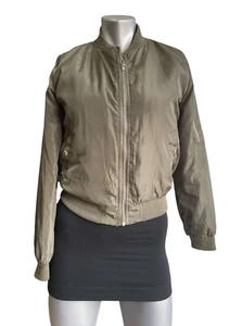 Ambiance apparel Women’s Olive Green Cropped Bomber Jacket Full Zipper Sz Small - Picture 1 of 6