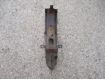 Pontiac Bonneville Catalina 1967 capó ejecutivo cierre nariz cabezal soporte Foto 1 de 4