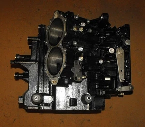 Evinrude E-TEC 90 115 130 HP Crankcase ASSY STD Bore Cylinders 5007555 - Bild 1 von 8