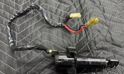 Interruptor de encendido OEM 1983 1984 1985 Honda CB 650 Nighthawk CB650SC UNA LLAVE Foto 1 de 3