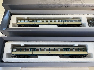 Tillig Bahn 01618 "Karlsruhe" S/2 Passenger Cars - Image 1 of 4