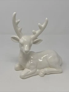 Vintage X-Mas Ceramic Christmas Reindeer Figurine - 6.5" x 8" - Picture 1 of 8
