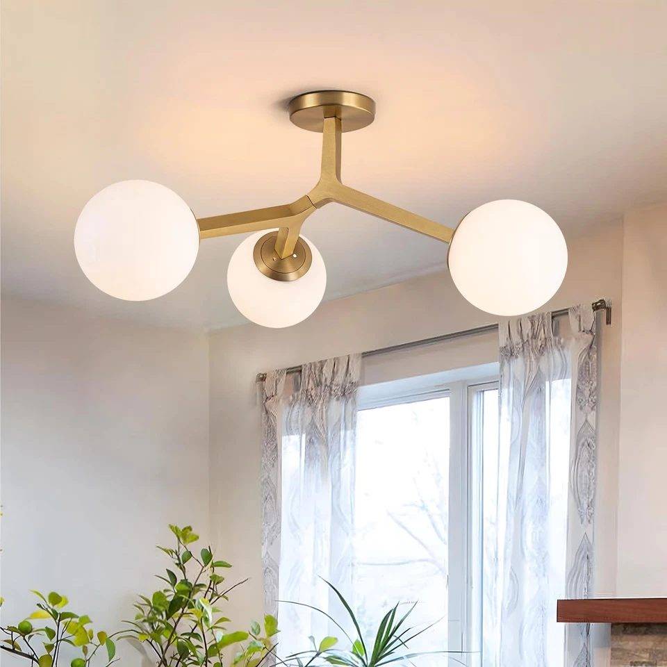 Lámpara de techo de latón dorado semi empotrada, luz moderna de mediados de siglo F... Foto 1 de 4