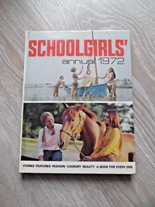 Schoolgirls Annual 1972 - Vintage Hardback Book - Unclipped - Picture 1 of 8
