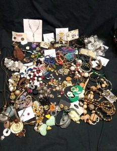 4 Pound Lot Of Broken Junk Craft Jewelry For Parts Repair Harvest Crafting - Picture 1 of 16