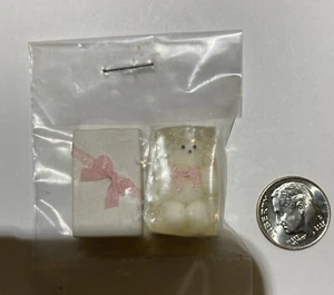 Miniature Dollhouse TIny White Teddy Bear in Gift Box 1:12 Pink Bow & Box NOS - Picture 1 of 5