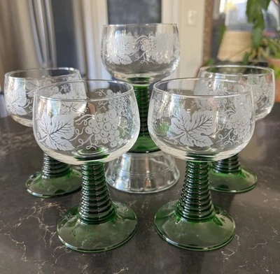 Juego de 5 copas de vino verde colmena Luminarc Francia vintage con vid de uva grabada Foto 1 de 4