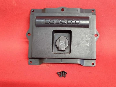 Dodge Ram 2013-2017 consola central bisel de ajuste trasero puerto de encendedor de cigarrillos de 12 V CC Foto 1 de 4