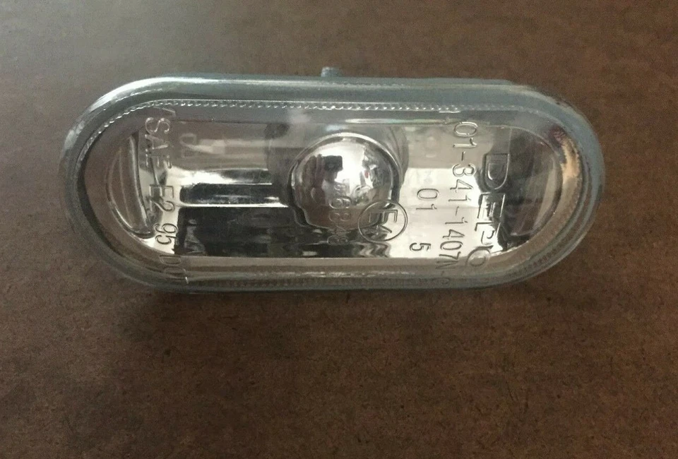 Luz marcadora lateral de repuesto para Volkswagen Jetta City 05-07 Depo lado del conductor Foto 1 de 3