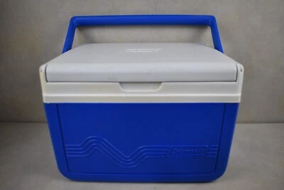 Vintage 1993 Coleman Modell 5205 Flip Top Kühlbox Mittagessen Eisbox blau weiß - Bild 1 von 4