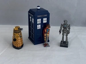 Doctor Who: Alexanders Toy Soldiers, Dr & Tardis, Gold Dalek & Cyberman figures - Picture 1 of 8