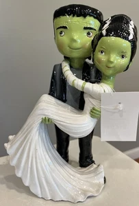 Frankenstein llevando a su novia decoración de Halloween nuevos duendes y demonios nuevo - Imagen 1 de 10