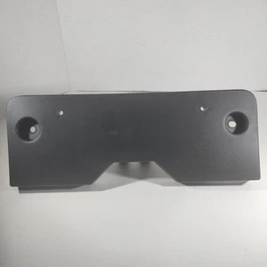 Soporte de montaje de matrícula para parachoques delantero Nissan Versa 2020-2022 96210 5ee01 - Imagen 1 de 3