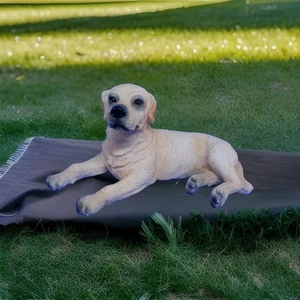 Resin 1996 liegender gelber Labrador Retriever Hund Figur - Bild 1 von 6