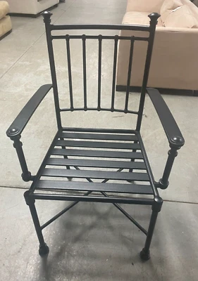 Sillón Pottery Barn Portsmouth hierro exterior patio cubierta porche Foto 1 de 3