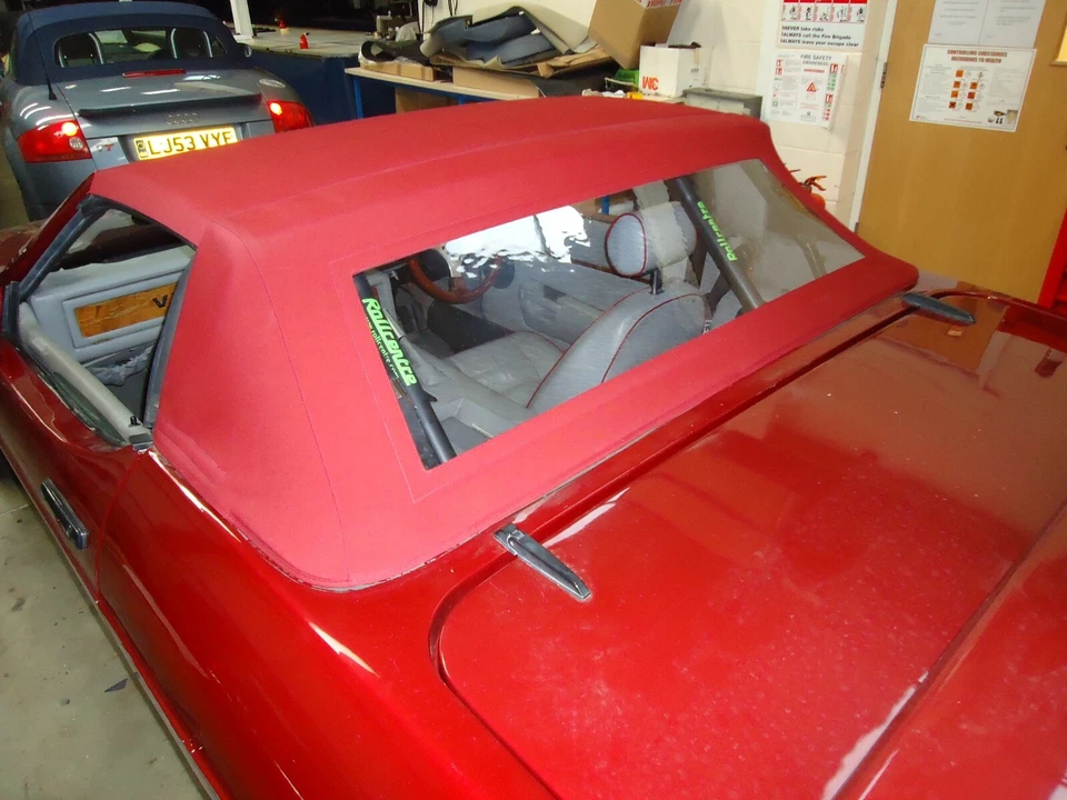 TVR Griffith - Mohair Hood With Plastic Rear Window - Image 1 of 1