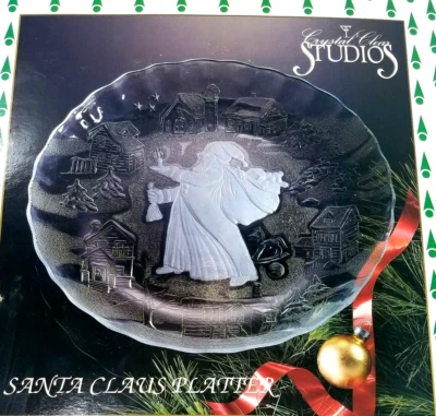 13-дюймовая матовая тарелка с Санта-Клаусом от Crystal Clear Studios печенье десерты - Изображение 1 из 4