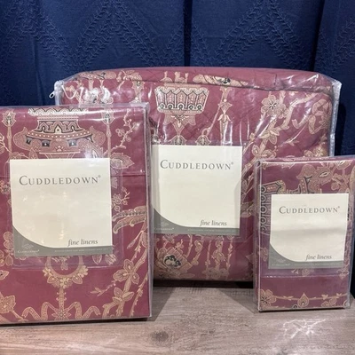 Manta acolchada Cuddledown y sábana plana y estuche rojo jacobeo Chinoiserie Queen/F Foto 1 de 4