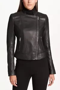 Neu mit Etikett DKNY asymmetrische Motorradjacke aus Leder vorne schwarz 70 % RABATT! - Bild 1 von 1