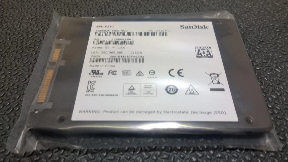 SanDisk X210 SD6SB2M-128G-1022I 2.5" MLC Internal Solid State Drive (SSD) - Image 1 of 3