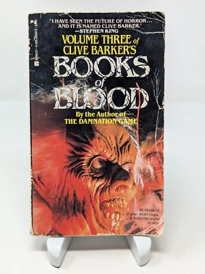 Books Of Blood Volume Three by Clive Barker Paperback Horror 1986 - Imagem 1 de 4