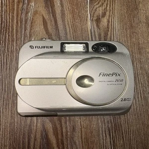 Fujifilm FinePix 2650 Digital Camera 2.0MP UNTESTED Silver - Picture 1 of 6