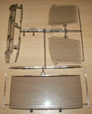 Tamiya 56352 Mercedes-Benz Arocs 3363, 9115460/19115460 S Parts (Windows), NEW - Image 1 of 2