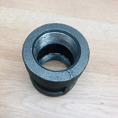 UNBRANDED  1LBY9-1-1/2" MALLEABLE IRON COUPLING CLASS 300 - Image 1 of 4