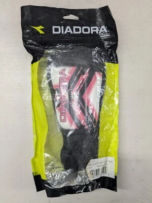 Diadora Forza Soft Shell Soccer Shin Guard - Image 1 of 3