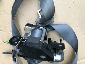 Holden Viva Left Front Seatbelt JF 10/2005-04/2009 - Picture 1 of 3