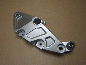 Honda CB1000R 2018 16,733 miles right footrest bracket (13454) - Picture 1 of 8