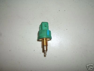 Triumph TT 600 2001 relé Foto 1 de 1