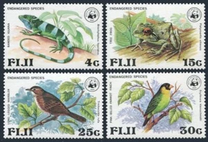 Fiji 397-400, MNH. Michel 387-390. WWF 1979. Iguana, Frog, Werbler, Parrot finch - Picture 1 of 1