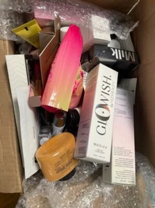 50 Piece Wholesale Bulk Makeup Assorted Cosmetics And Other Beauty Products New - Picture 1 of 2