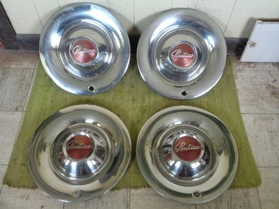 ¡BONITO!! 49 50 Tapacubos Pontiac 15" Juego de 4 Tapacubos Tapacubos 1949 1950 Foto 1 de 4