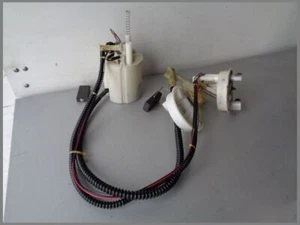 Mercedes Benz W203 W209 Kraftstoffpumpe Spritpumpe Pumpe 2034702394 2034701641 - Picture 1 of 3